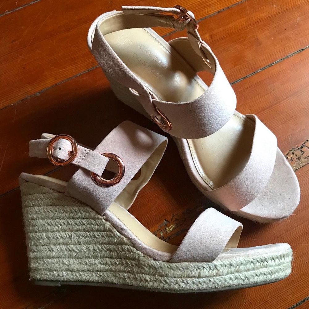 ✨Lauren Conrad Light Pink Wedges